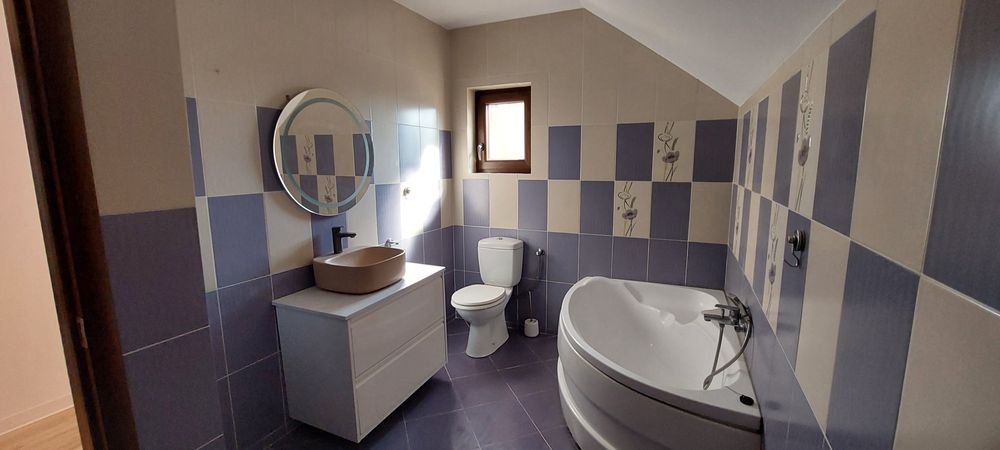 Proprietar închiriez casa P+M  în Dumbravita