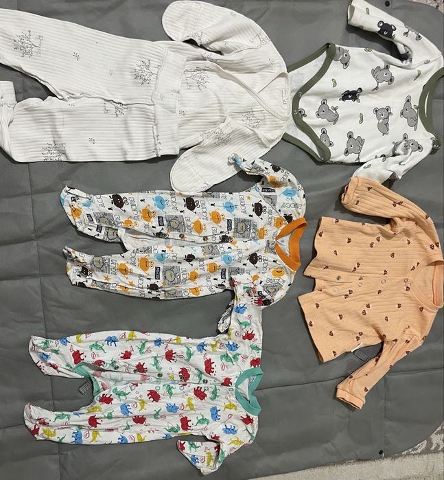 Одежда для малышей — девочки и мальчики