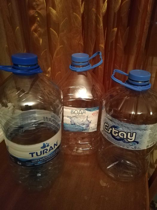 Продам бутылки пластиковые