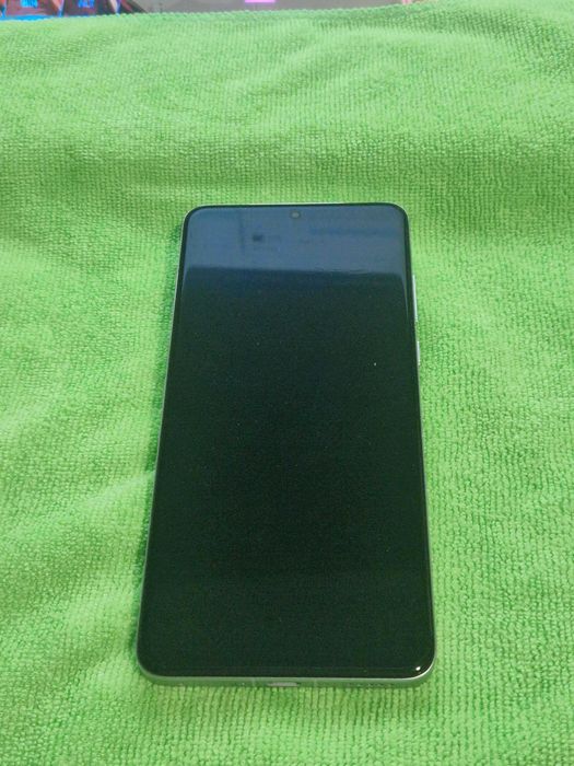 Telefon VIVO X200 Ultra 16gb/512gb alb, ca nou, cutie