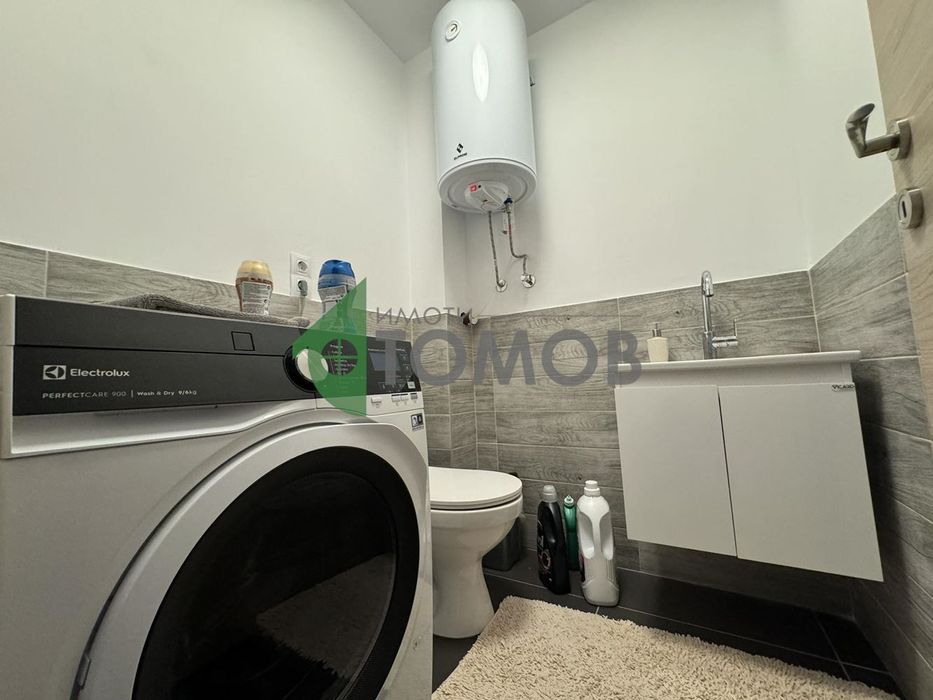 Продава се Тристаен апартамент в Шумен, 2-ри корпус - 98 кв.м за 1633 €/кв.м - Снимка #7