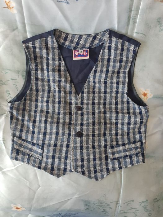 Продам школьный жилет!