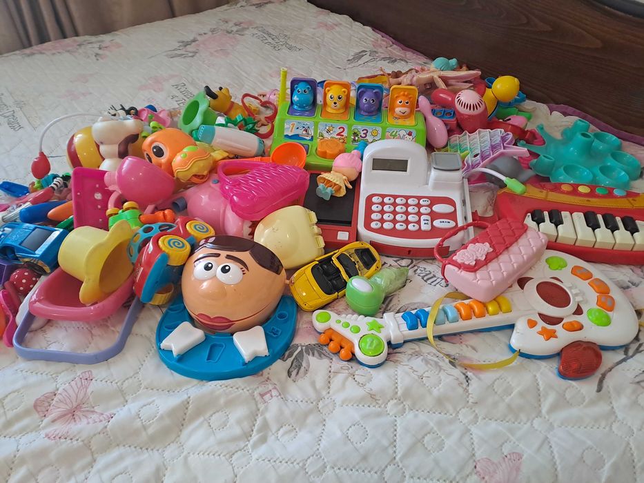 Пластмасови играчки