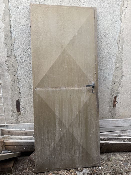 Метална гаражна , плъзгаща и единична врата