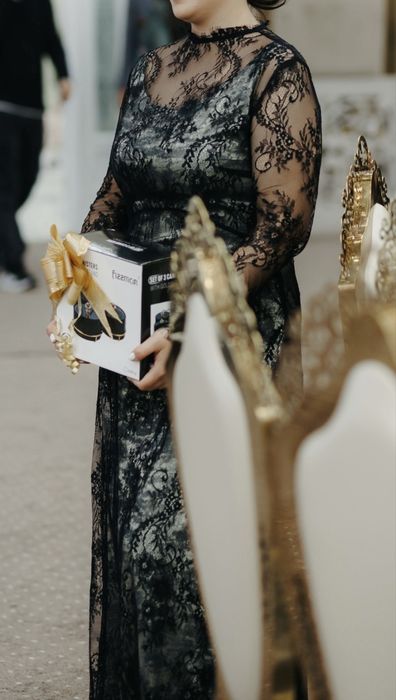 Два платья.