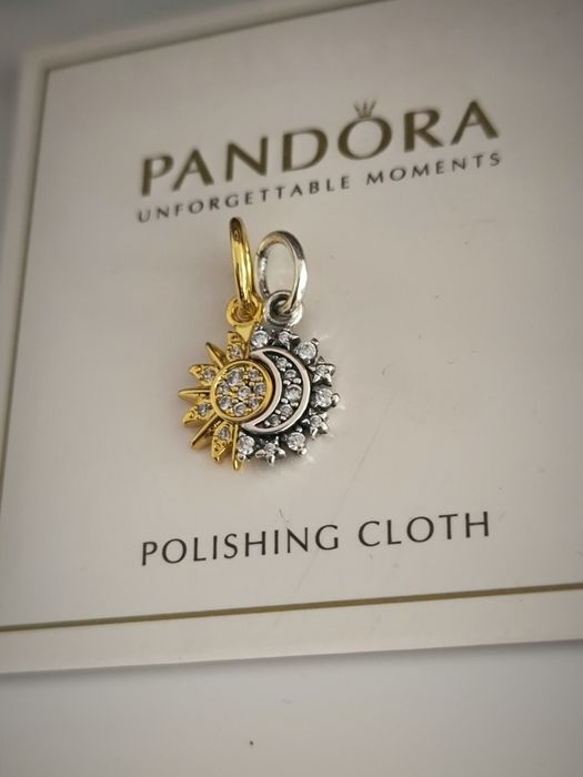 Charm Pandora luna și soare