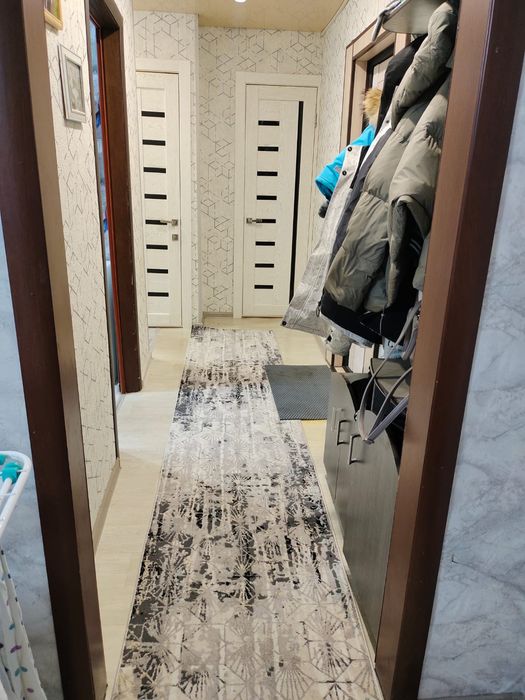 Продам квартиру .