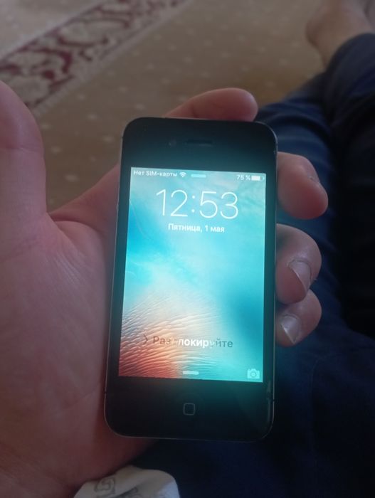 Iphone 4 s 16gb tel radnoy  1 ta batrey almashgan