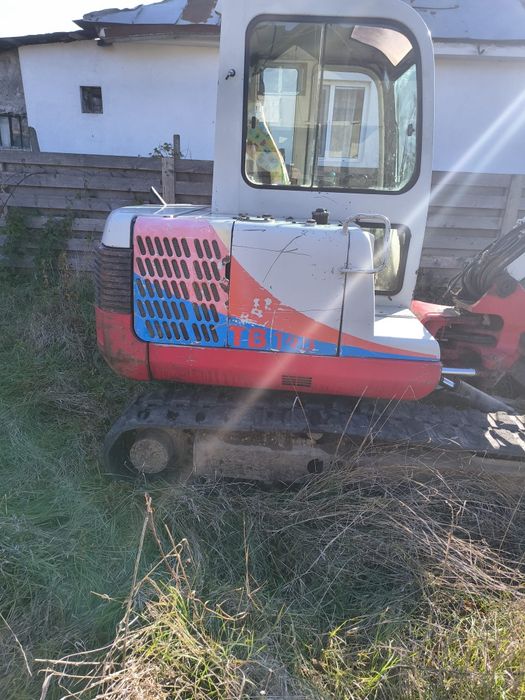 Excavator takeuchi 5 tone