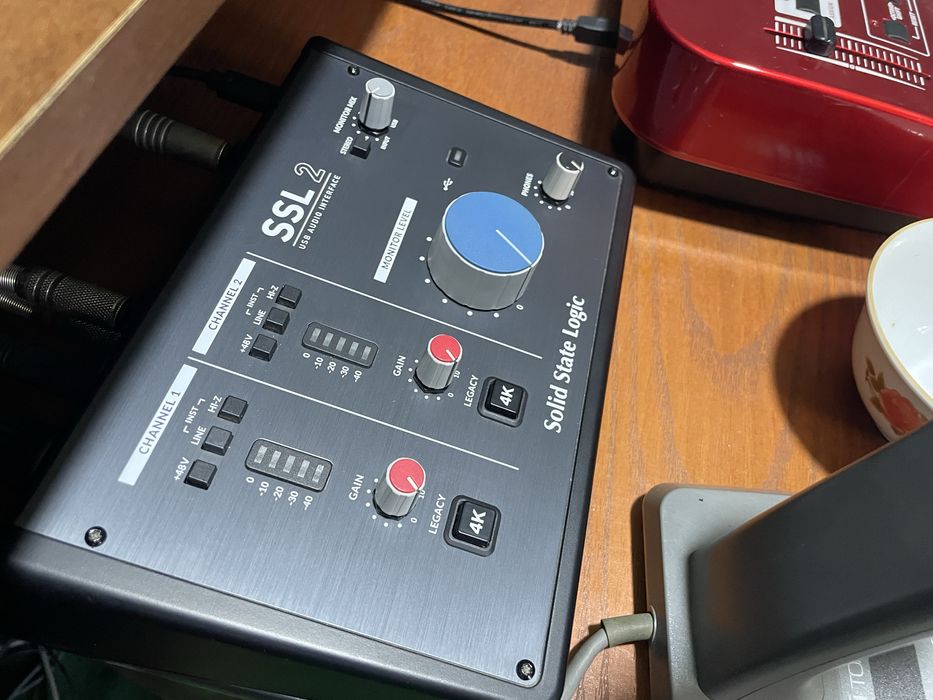Solid Slite Logic SSL2  zvukovoy karta sotiladi