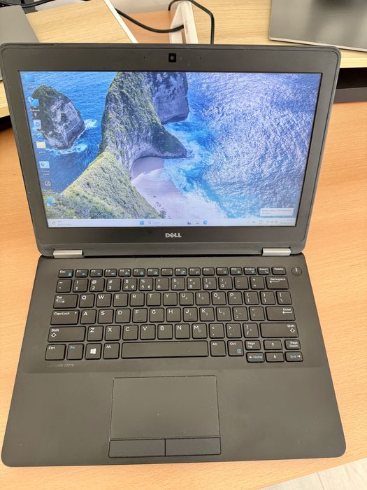 Ultrabook laptop Dell E7270 I5 8GB DDR4 256 GB SSD