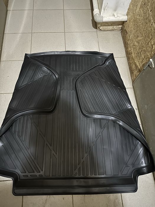 Полик в багажник камри 70/75