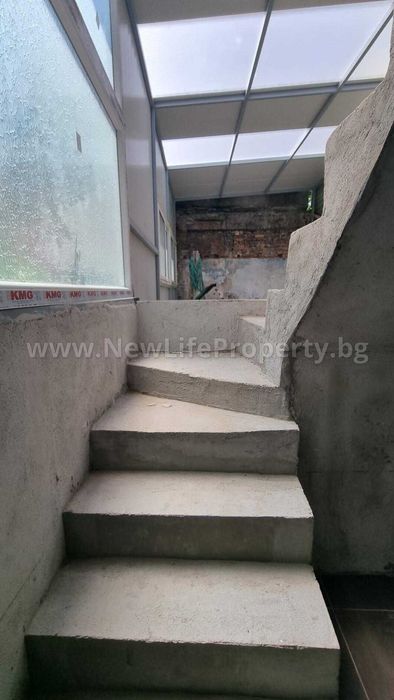 Продава се Многостаен апартамент в Бургас, Център - 100 кв.м за 1260 €/кв.м - Снимка #15