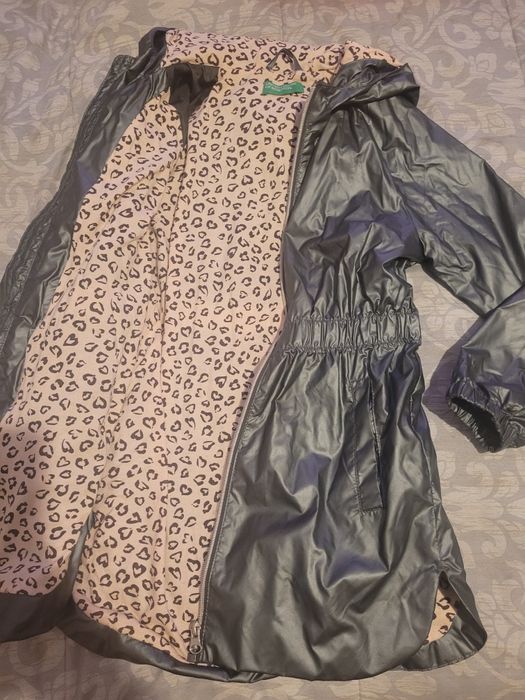 Geaca fetita 7-8ani impermeabila