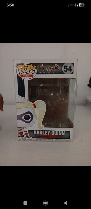 Figurina originala Funko pop Harley Quinn Batman Arkham asylum