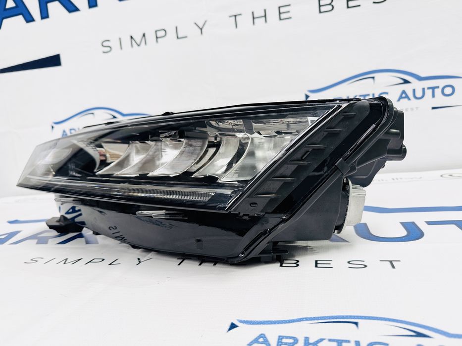 Far stanga led Skoda Octavia 4 dupa 2020 cod 5E4941015