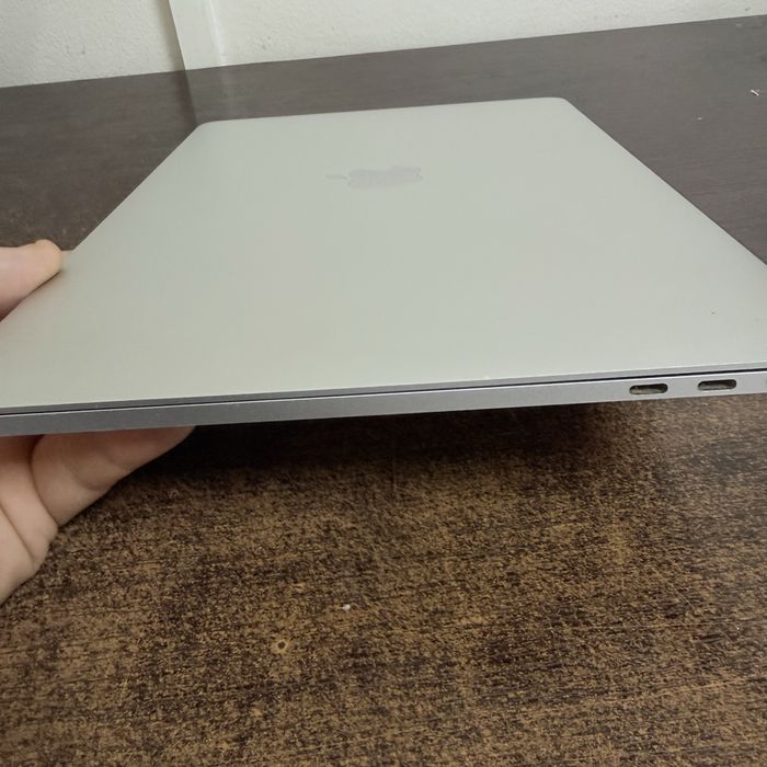 Macbook pro touchbar 2017 A1706