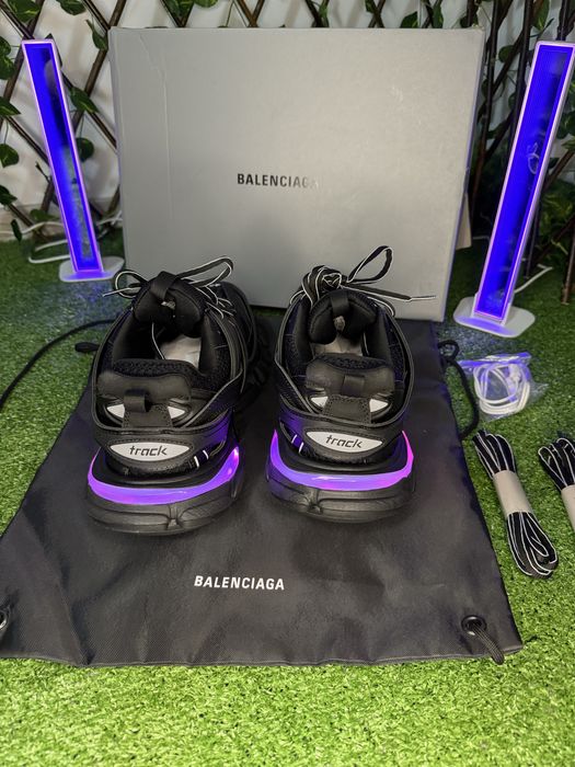 Balenciaga Track cu Led