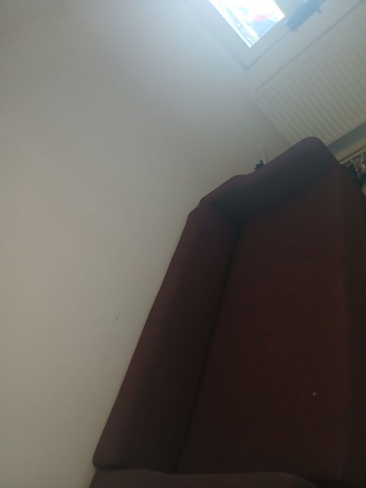 Vand canapea extensibila 190-70 cand se desface are 140