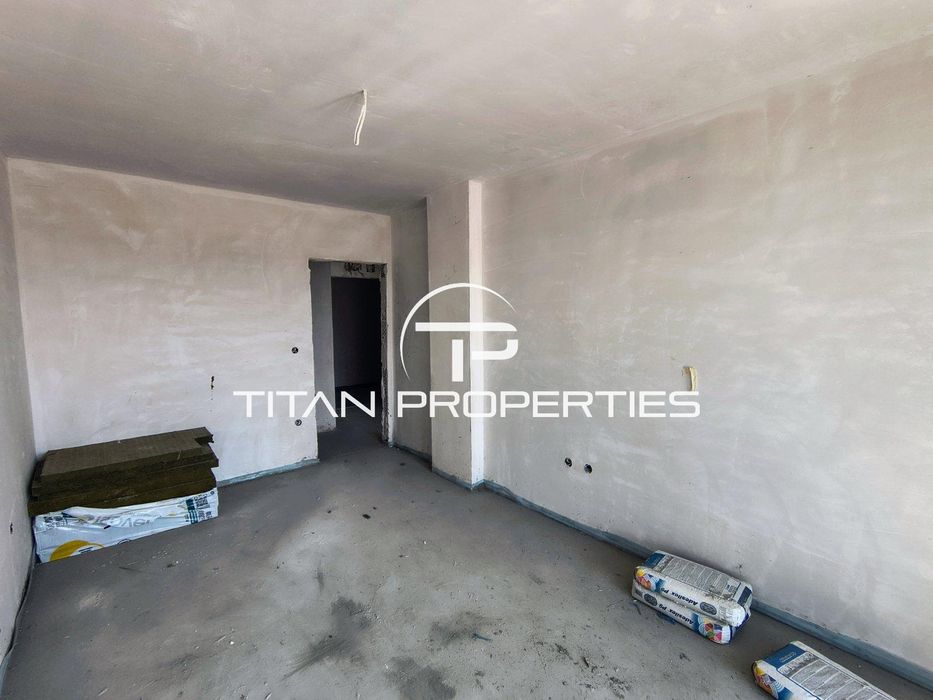 Продава се Двустаен апартамент в Пловдив, Гагарин - 70 кв.м за 1429 €/кв.м - Снимка #4