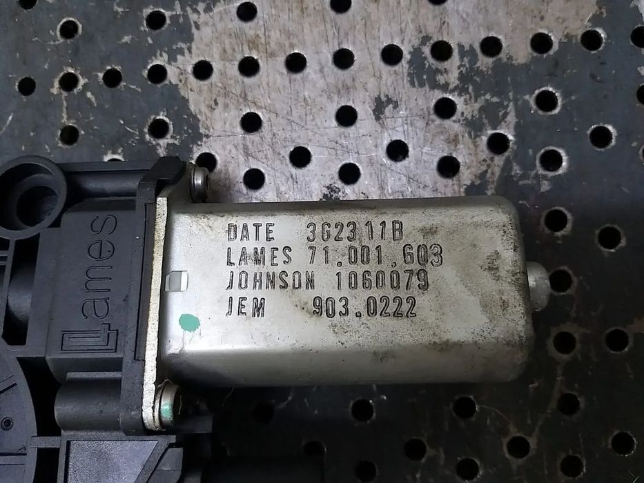Motoras macara dreapta spate bmw seria 3 e90 71001603 1060079 9030222