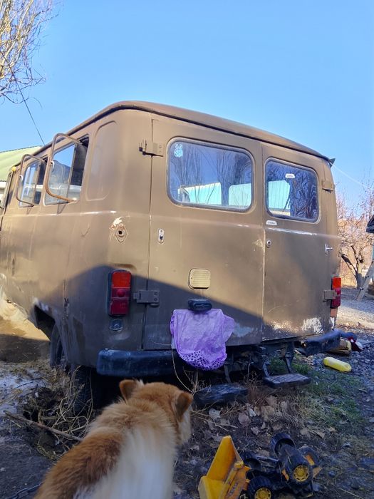 В продаже уаз буханка