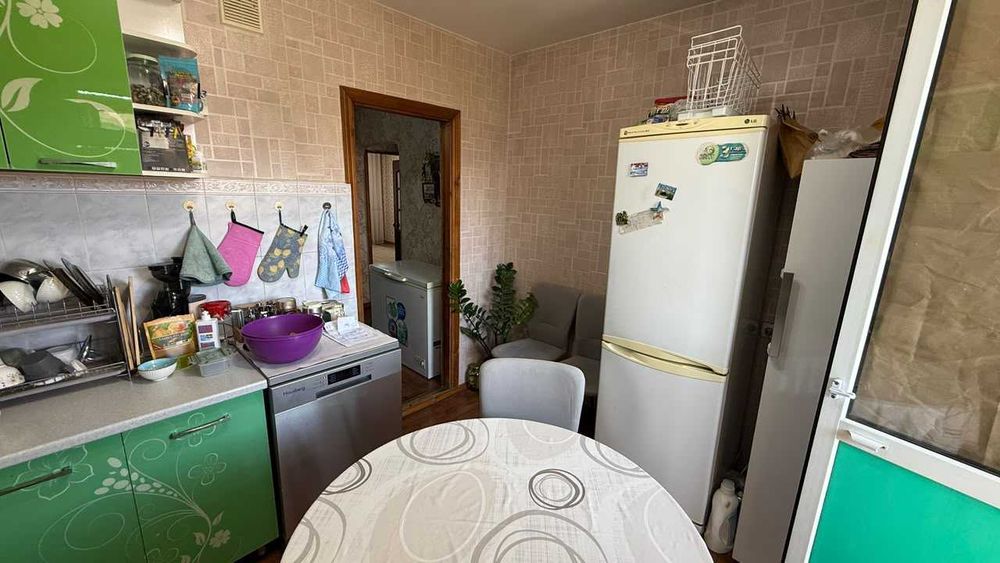 Продам 4 комн Арнагуль Империя
