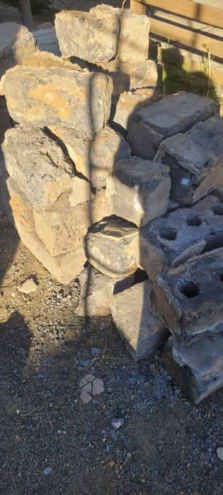 Пескоблок \ Шлакоблок отдам бесплатно