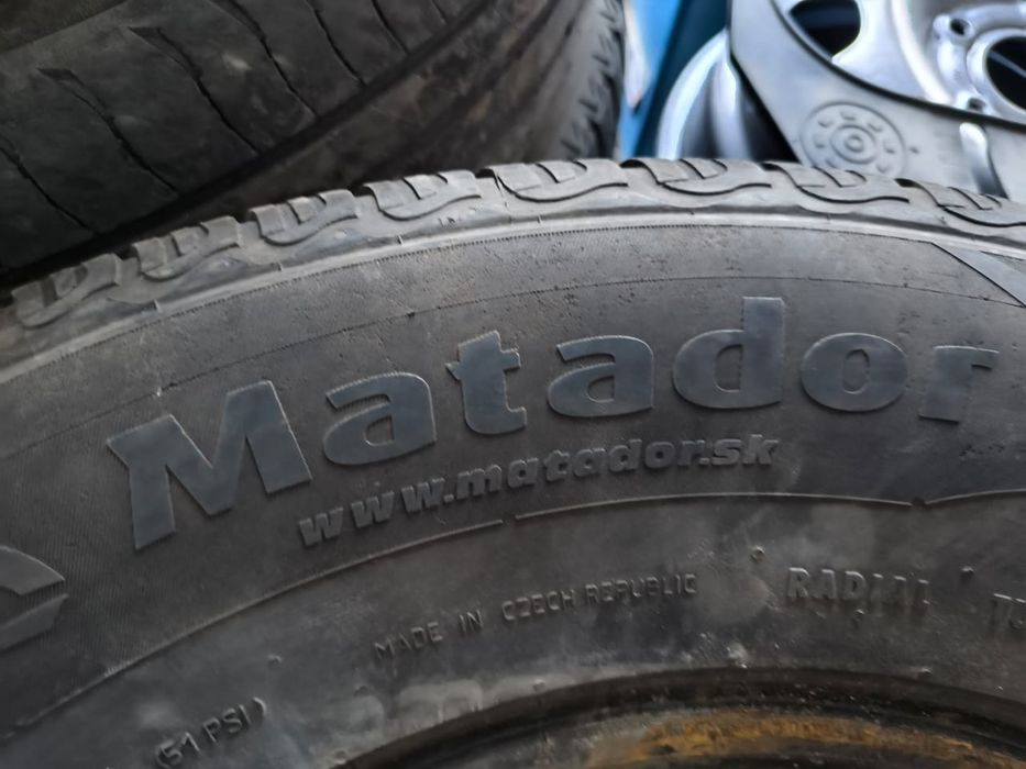 Продам 3 шт летние шины 245/70/16