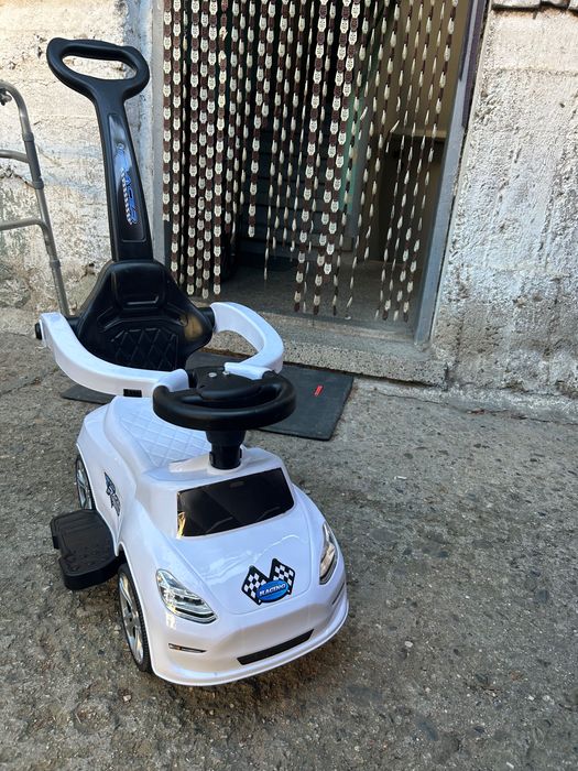 Кола с родителски контрол