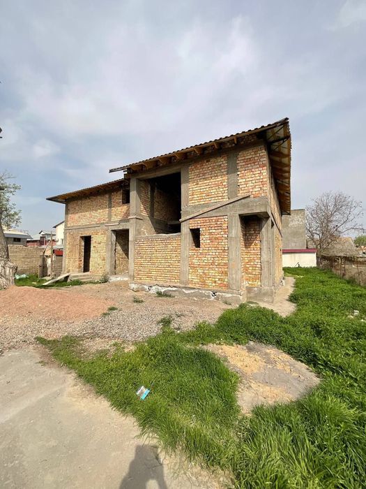 Срочно Продаётся 2 Дома с участком в тихой махалле.Сергели Тошкент мах