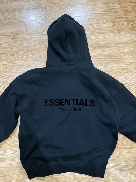 Essentials суичър