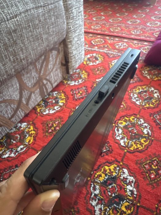 Acer Nitro V15 15.6 dyum holati ideal