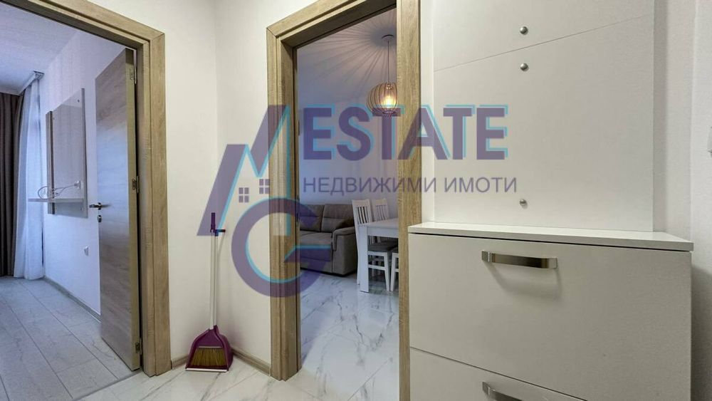 Обзаведен двустаен апартамент в затворен комплекс в Приморско.