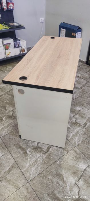 Столы для офиса , склада