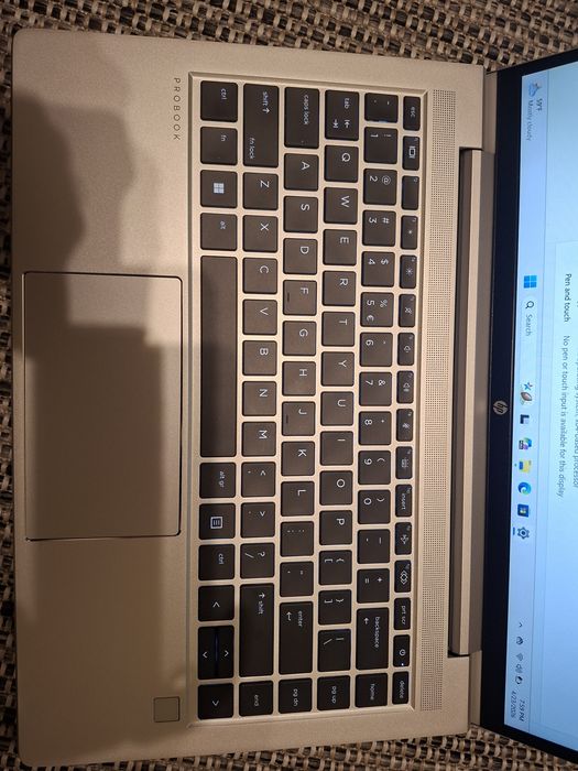 HP 440 G8, i7 gen 11, 32 gb ram, SSD 500 gb