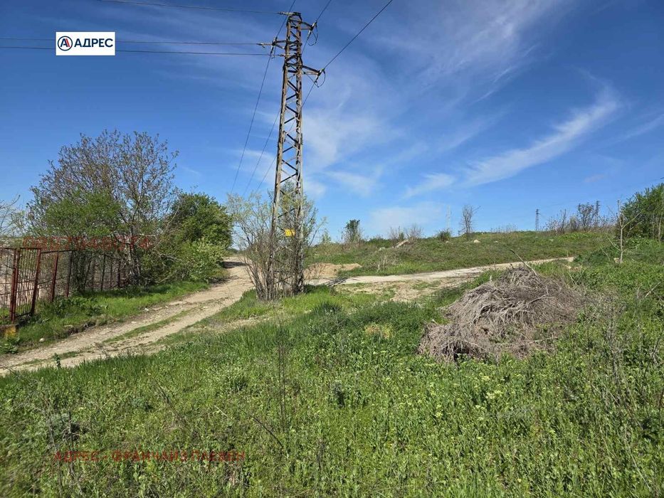 Продава се Парцел в Плевен, Индустриална зона - Изток - 5586 кв.м за 19 €/кв.м - Снимка #1