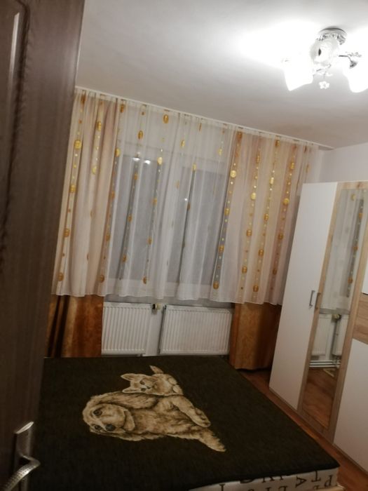 Inchiriez apartament 2 camere Sighisoara utilat si mobilat ,str garoafelor disponibil din data 5-10 su se accepta animale de companie ap 8