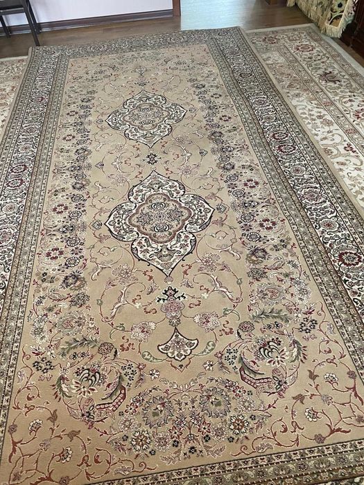 Ковер шерстяной  размер хорошиц