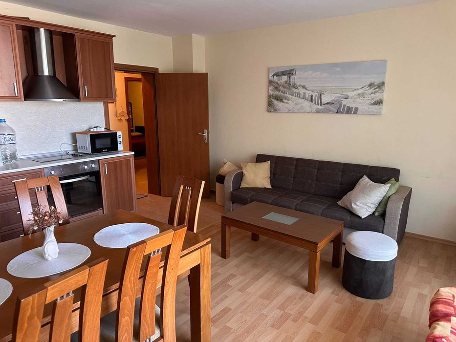 Тристаен с паркомясто в к-с Ривиера парк - к.к. Златни пясъци