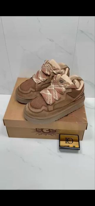 Adidasi UGG dama