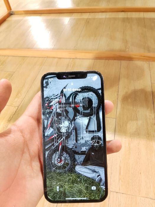 Продам Айфон 12 про