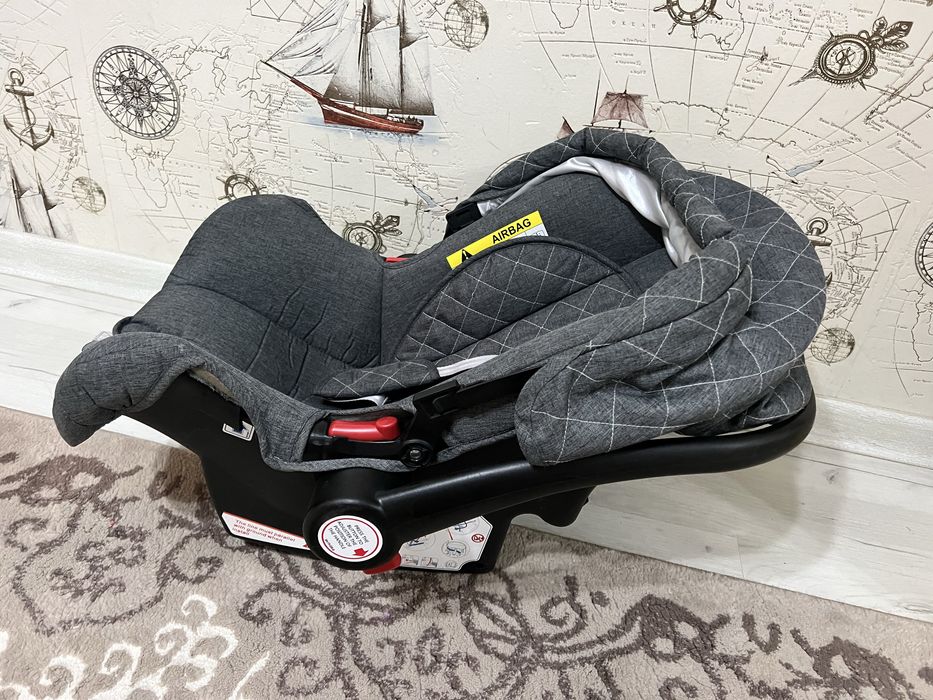 Продам автолюльку до года