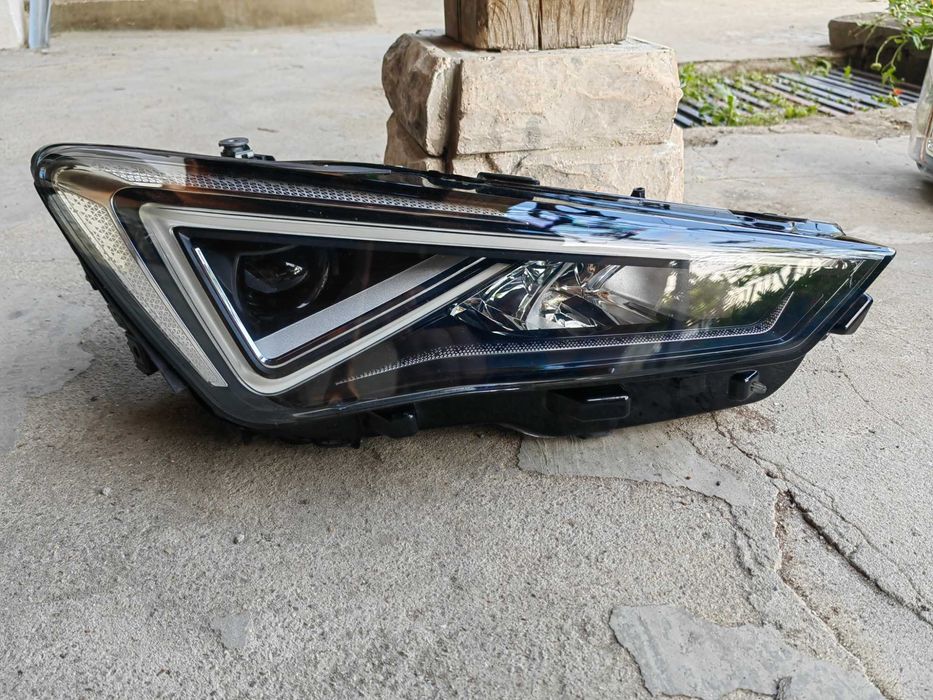 Фар Seat Tarraco LED десен/Фар Seat Leon/Фар Сеат Леон Оригинален