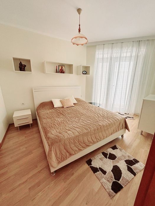 Дава се под наем Тристаен апартамент в к.к. Златни пясъци - 70 кв.м за 612 € - Снимка #9