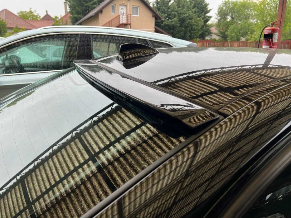 Eleron Luneta Lip Spoiler Geam BMW Seria 3 E90, Negru Lucios, ABS
