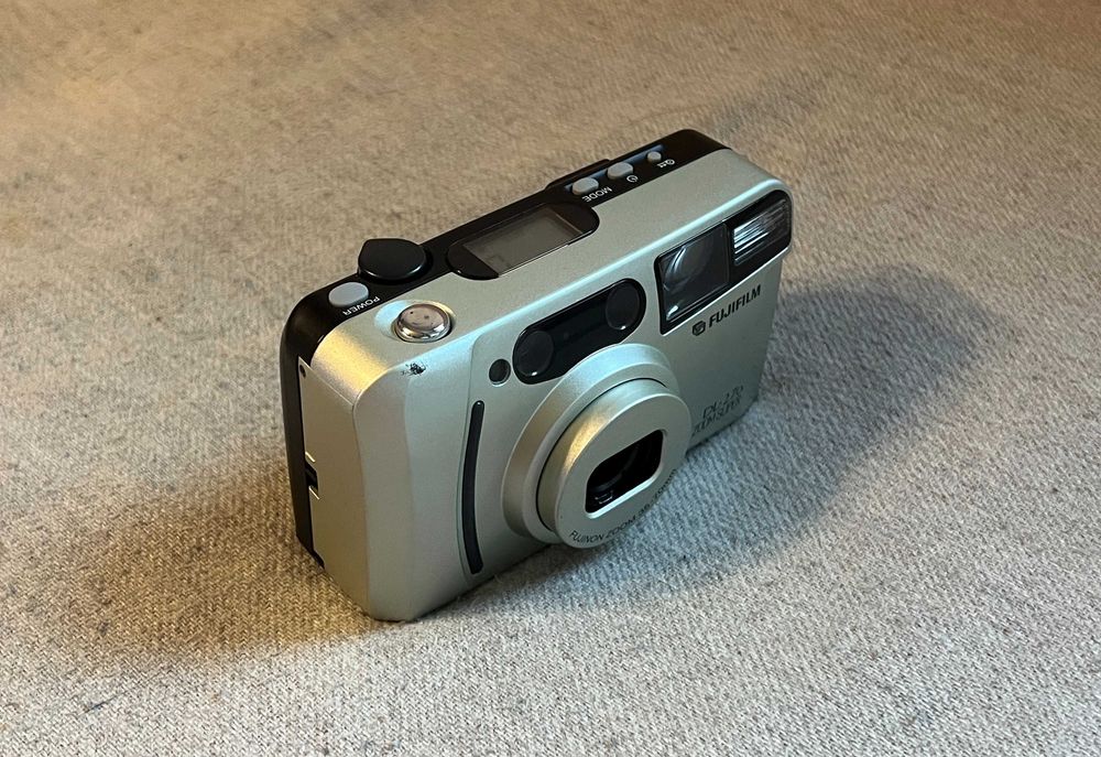 Aparat foto pe film Fujifilm DL-270 Zoom Super functional