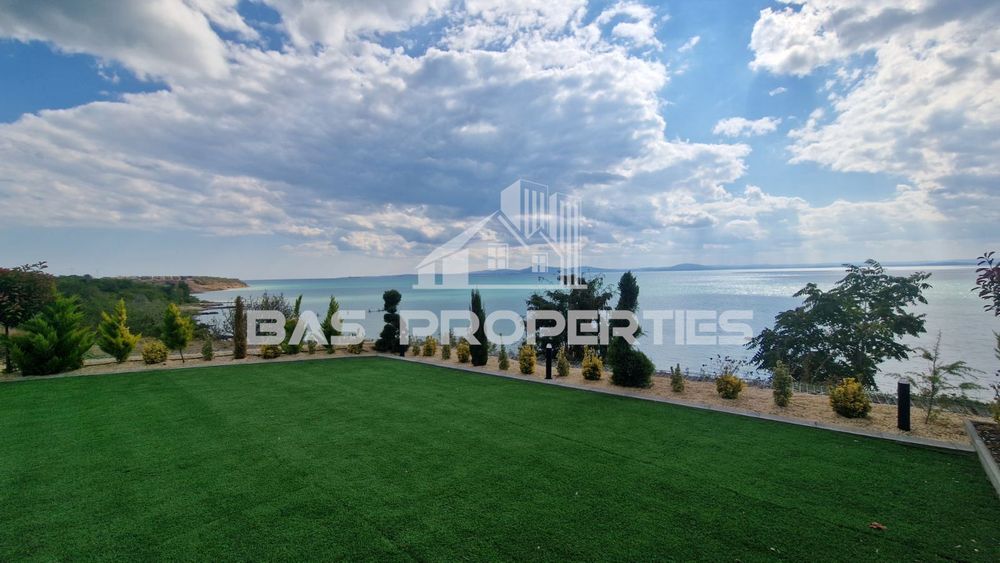 Къща в Бургас-Сарафово площ 317