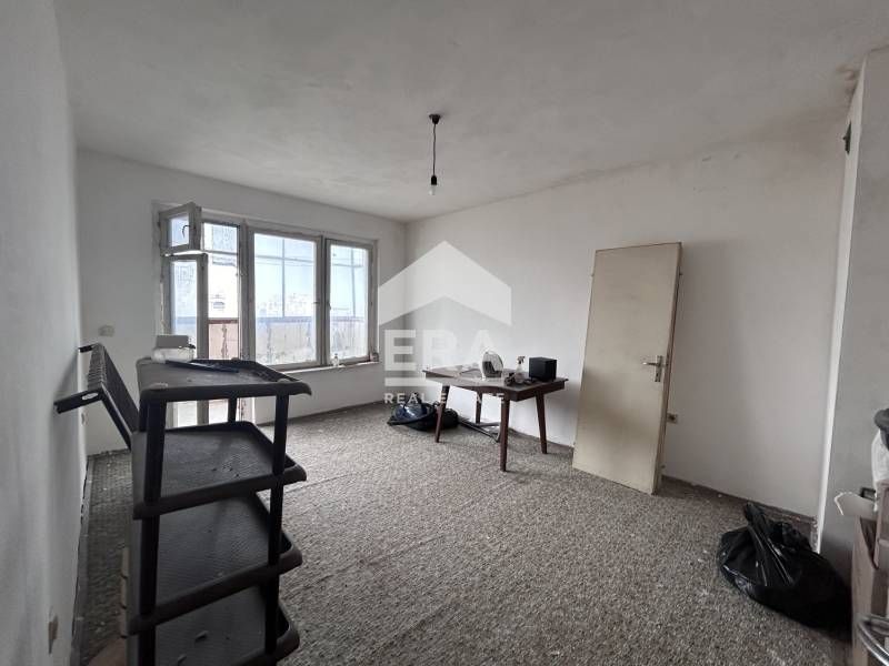 Продава се Тристаен апартамент в Варна, Кайсиева градина - 85 кв.м за 1176 €/кв.м - Снимка #5