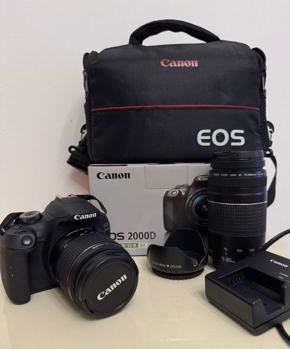 Фотоаппарат Canon 2000d